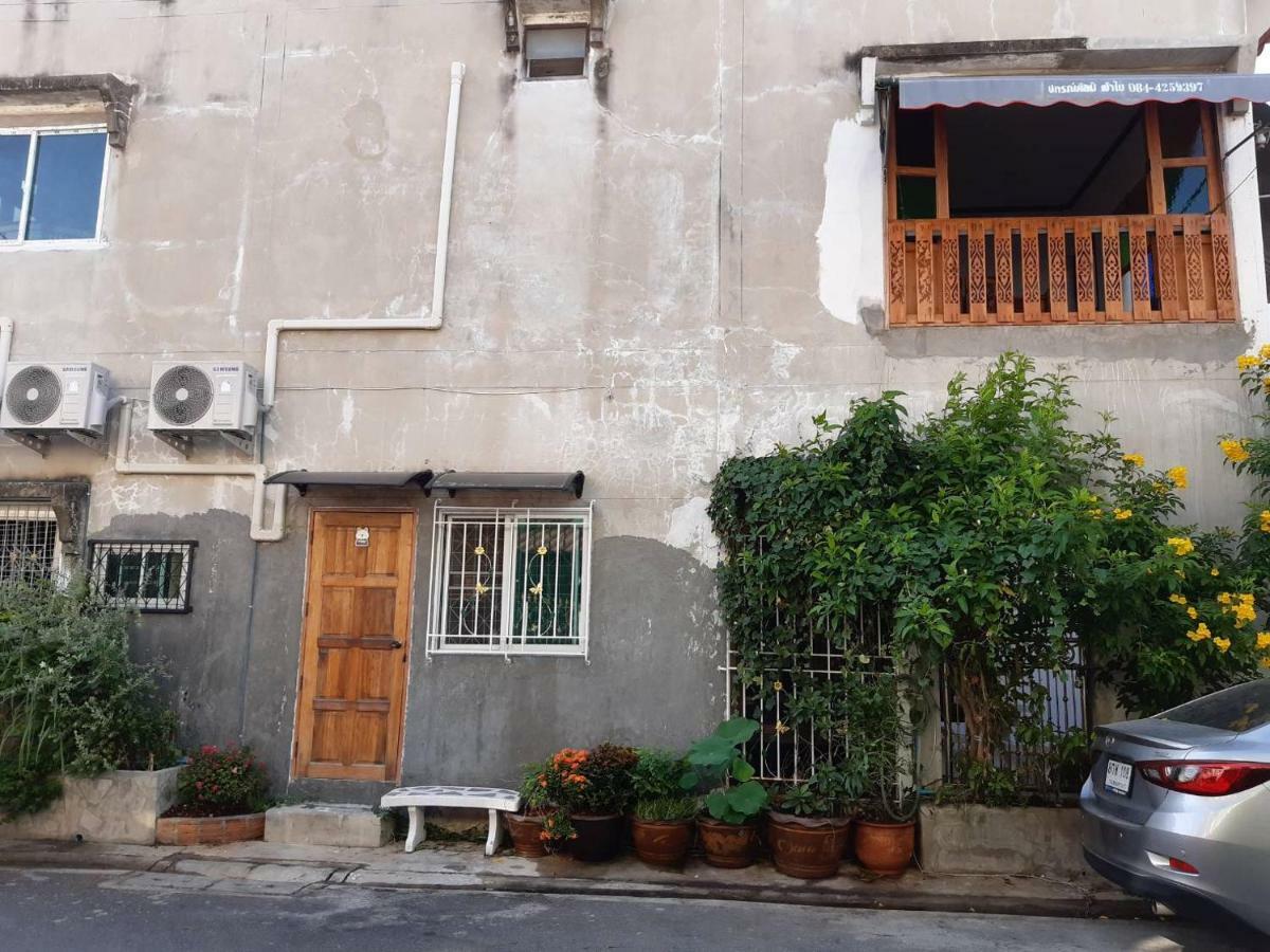 A & P House Apartment Bangkok Exterior photo